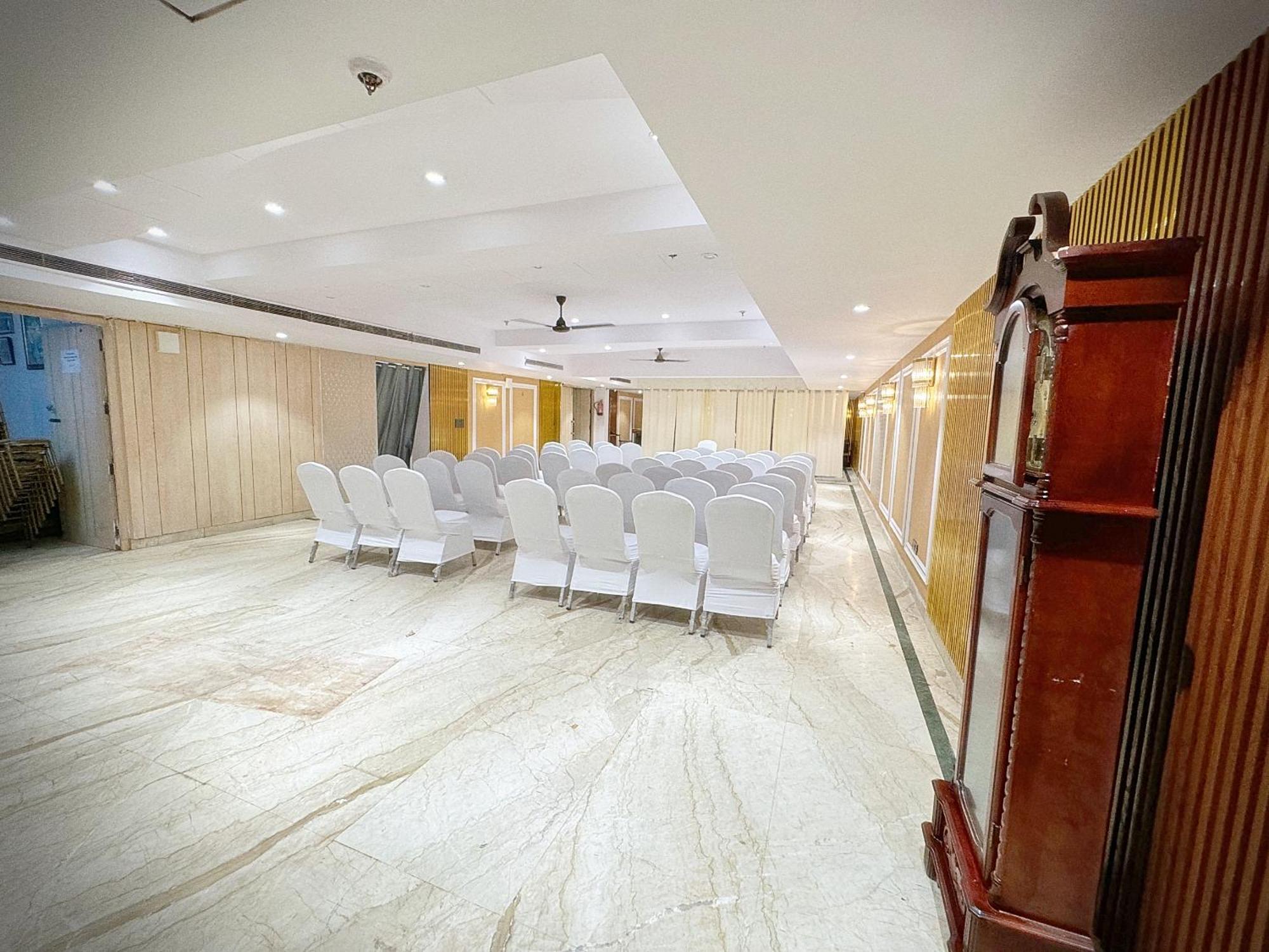 The Orion Express - East Of Kailash Nueva Delhi Exterior foto