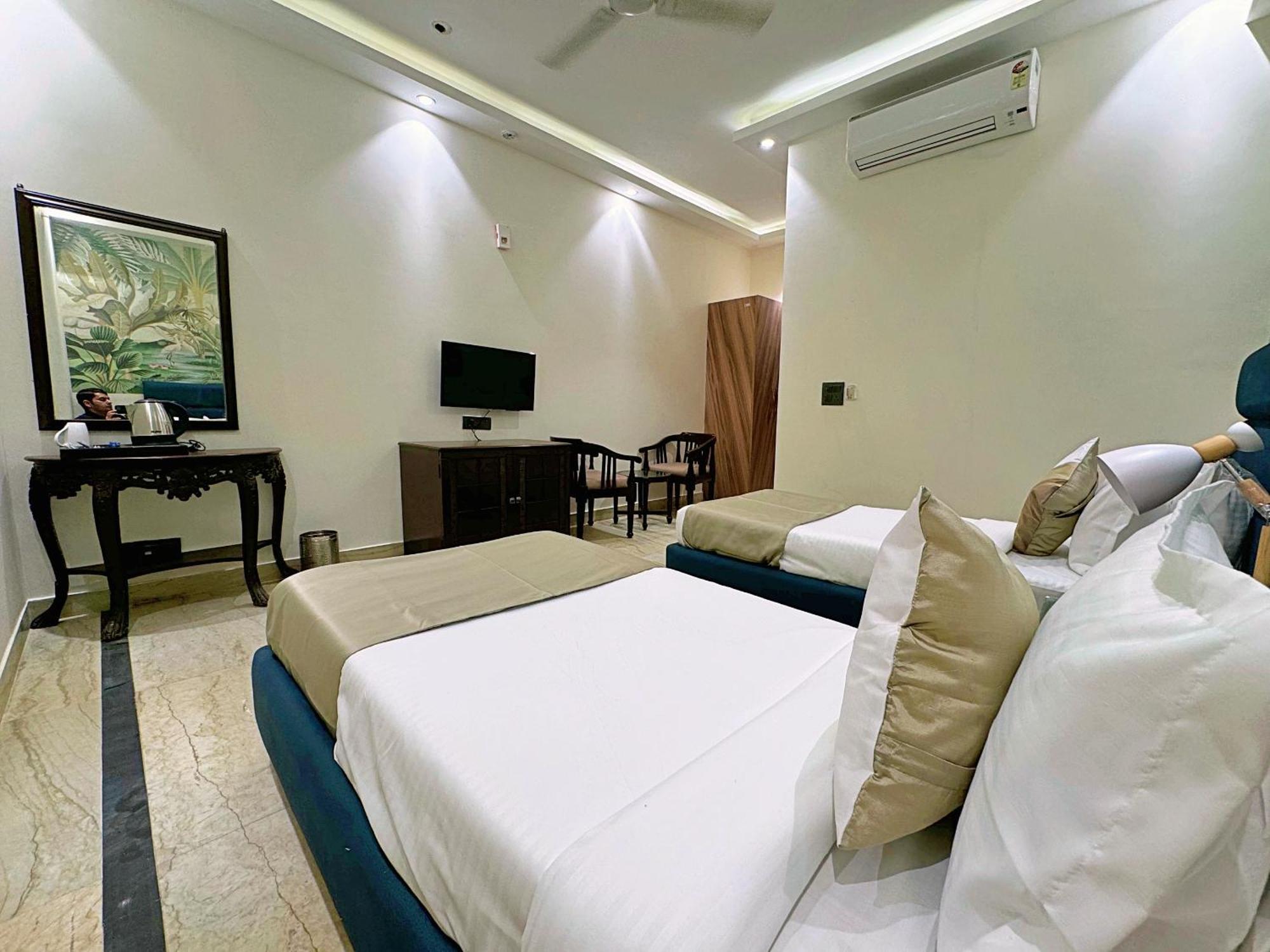 The Orion Express - East Of Kailash Nueva Delhi Exterior foto